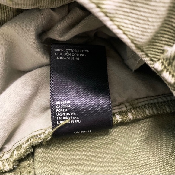 Urban Outfitters BDG High Rise Cheeky Frayed Festival Denim Short Moss Green, 25 - Picture 7 of 7